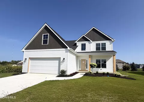 5045 Magnolia Dr, Oregon, OH 43616