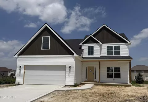 5045 Magnolia Dr, Oregon, OH 43616