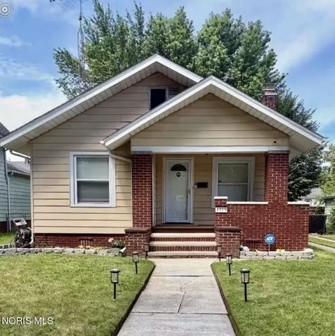 4319 Birchall Rd, Toledo, OH 43612