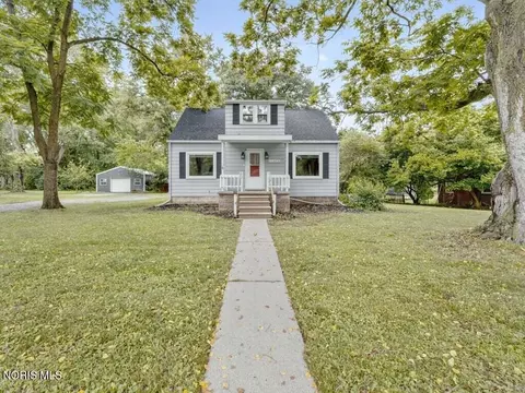 1876 Sudbury Dr, Holland, OH 43528