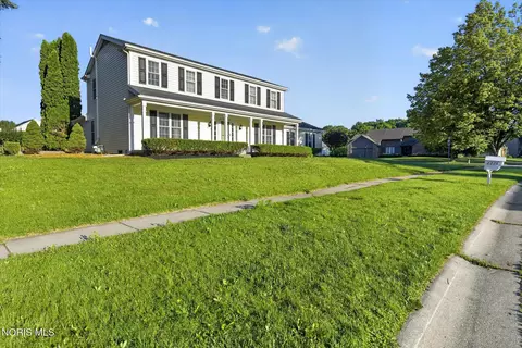 2238 Old Planke Rd, Holland, OH 43528