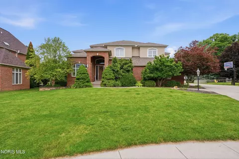 456 Strathaven Dr, Findlay, OH 45840