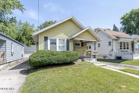 1740 Marlow Rd, Toledo, OH 43613
