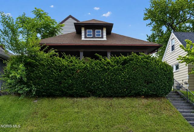 1153 Woodville Rd, Toledo, OH 43605