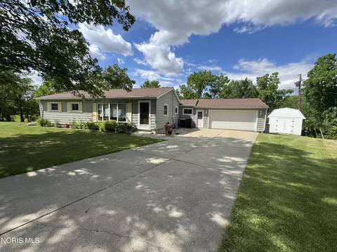 1709 Corriedale Ct, Defiance, OH 43512