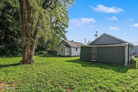 Exterior - 821 Elysian Ave, Toledo, OH 43607 photo 6 of 6