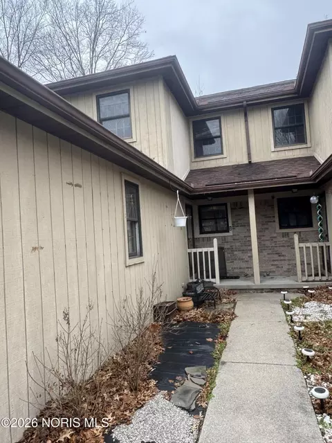 2757 Sweetbriar Ct, Toledo, OH 43615