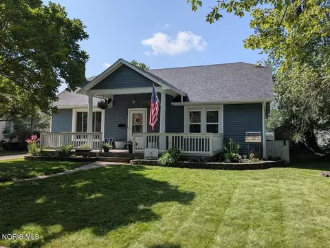 749 W Main St, Napoleon, OH 43545