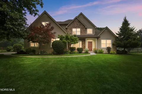 6960 Shadowcreek Dr, Maumee, OH 43537