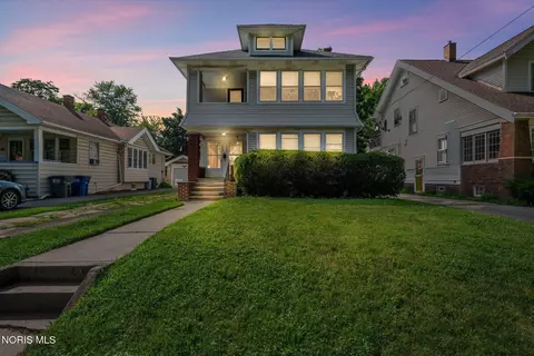 1946 Princeton Dr, Toledo, OH 43614