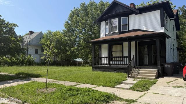 1026 Oakwood Ave, Toledo, OH 43607