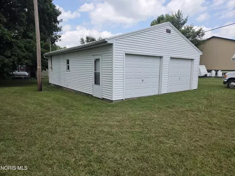 1727 Blaine St, Findlay, OH 45840