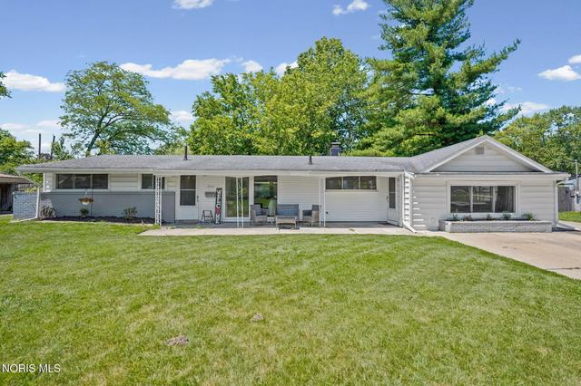 3201 E Lincolnshire Blvd, Toledo, OH 43606
