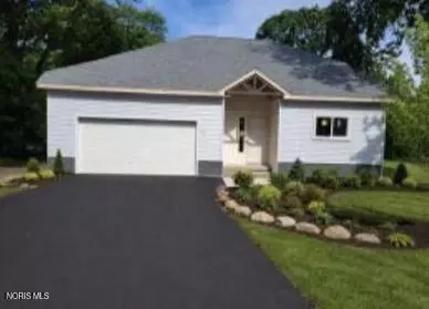 6020 Meade Rd, Sylvania, OH 43560