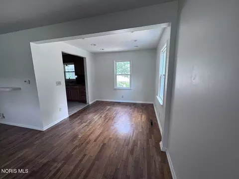 Living - 711 S Simon St, Ada, OH 45810 photo 1 of 4