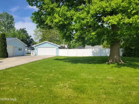 Exterior - 711 S Simon St, Ada, OH 45810 photo 17 of 21