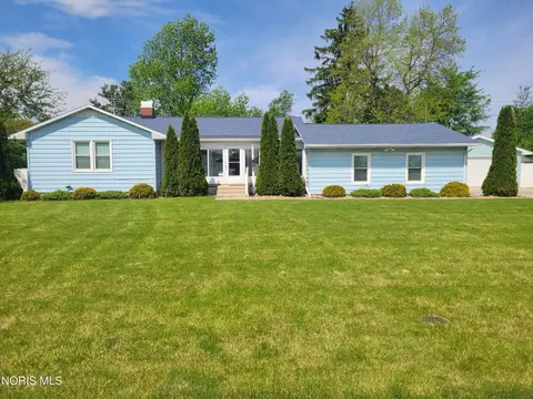 711 S Simon St, Ada, OH 45810