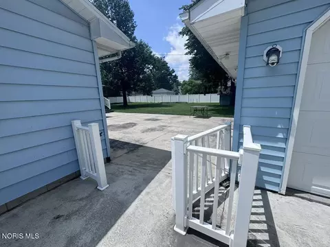 Exterior - 711 S Simon St, Ada, OH 45810 photo 3 of 21