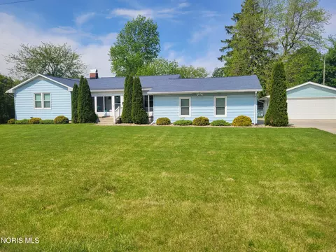 Exterior - 711 S Simon St, Ada, OH 45810 photo 2 of 21