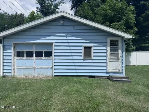 Exterior - 711 S Simon St, Ada, OH 45810 photo 8 of 21