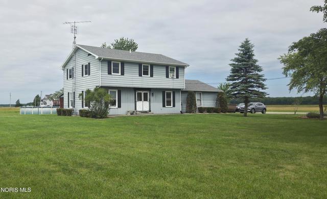 23976 Coressel Rd, Defiance, OH 43512