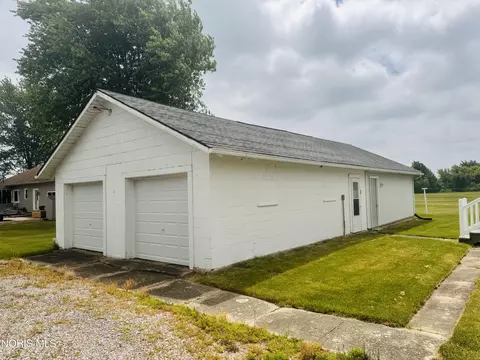525 Washington St, Blakeslee, OH 43505 photo 5