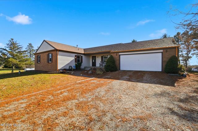 8675 Reitz Rd, Perrysburg, OH 43551