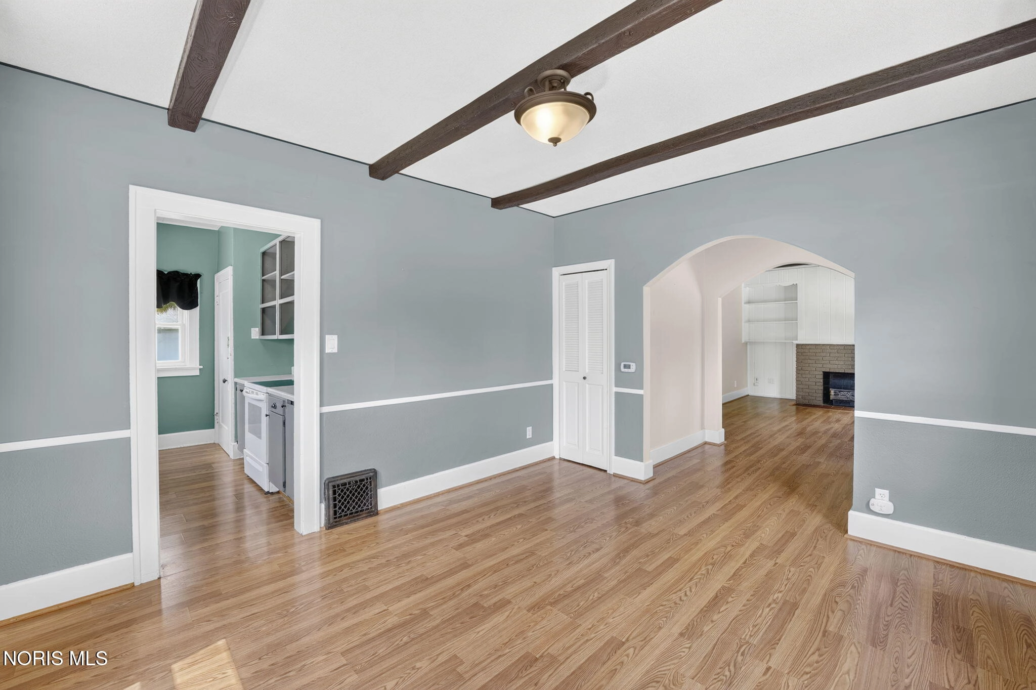 303 E William St, Maumee, OH 43537 photo 12