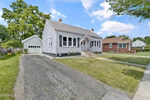 303 E William St, Maumee, OH 43537 photo 3