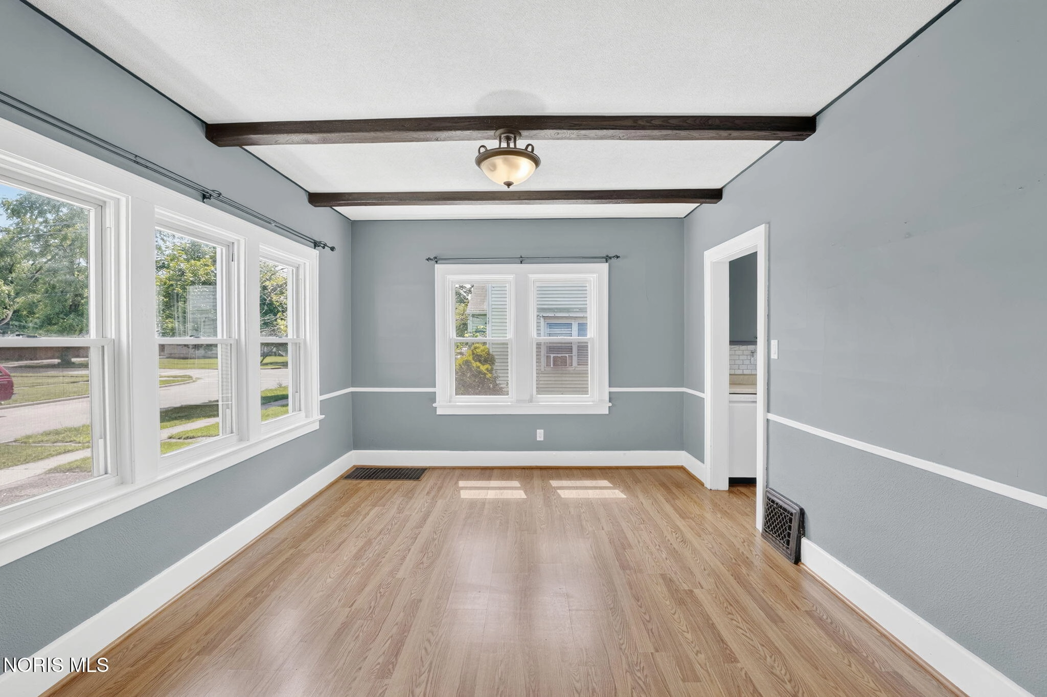 303 E William St, Maumee, OH 43537 photo 11