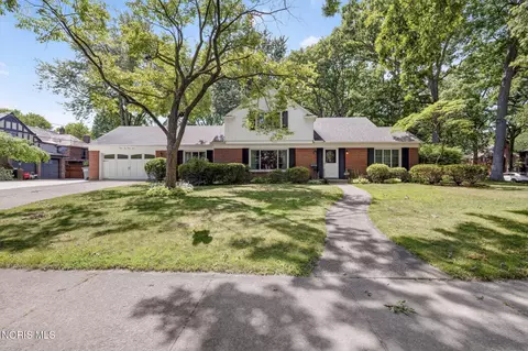 2521 Middlesex Dr, Toledo, OH 43606