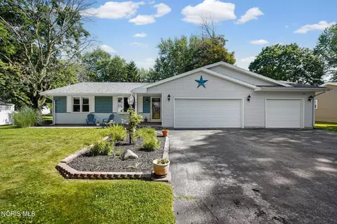 7867 Driftwood Dr, Findlay, OH 45840