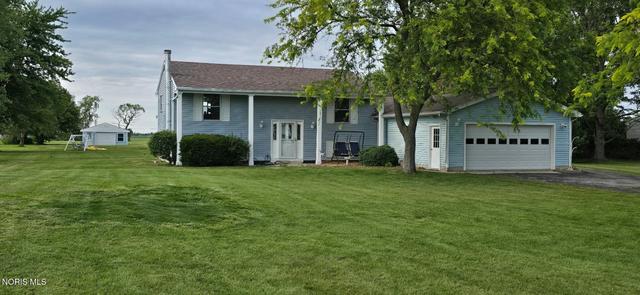 9204 Devils Hole Rd, Bowling Green, OH 43402