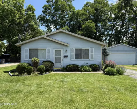 1959 Meadowlark Ave, Toledo, OH 43614