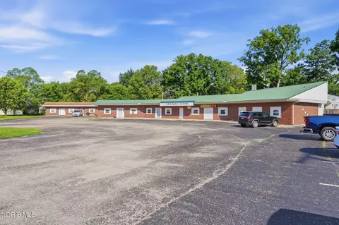 Exterior - 1730 Lima Ave, Findlay, OH 45840 photo 3 of 11