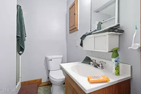 Bath - 1730 Lima Ave, Findlay, OH 45840 photo 1 of 1