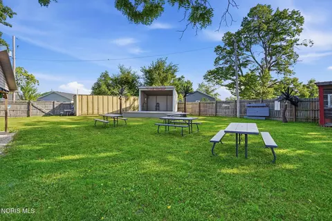 Exterior - 1730 Lima Ave, Findlay, OH 45840 photo 6 of 11
