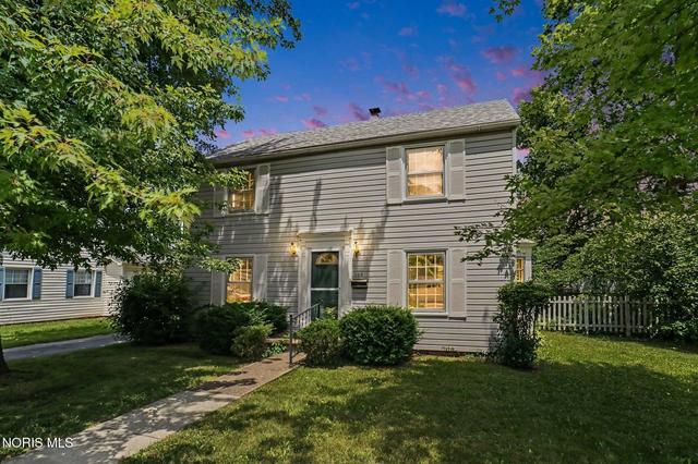 106 E 5th St, Genoa, OH 43430