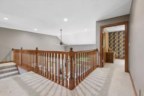 Entry Way - 6605 County Rd 8, Bryan, OH 43506 photo 4 of 6