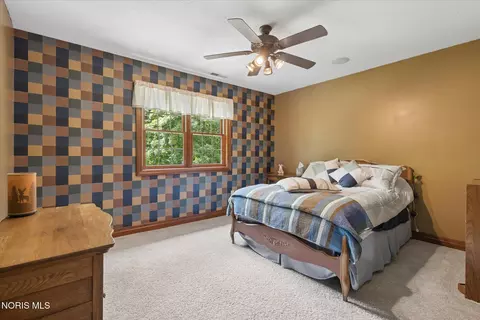 Bedroom - 6605 County Rd 8, Bryan, OH 43506 photo 6 of 8