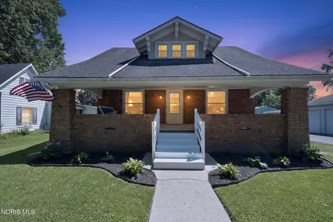 114 E Cherry St, Liberty Center, OH 43532