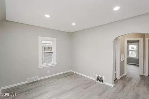 629 Cuthbert Rd, Toledo, OH 43607 photo 4