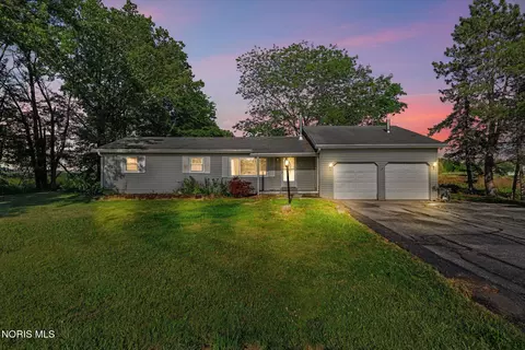 14516 Dohoney Rd, Defiance, OH 43512