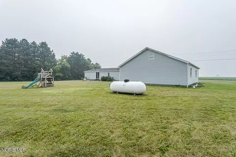 Exterior - 3534 Road I, Leipsic, OH 45856 photo 6 of 7