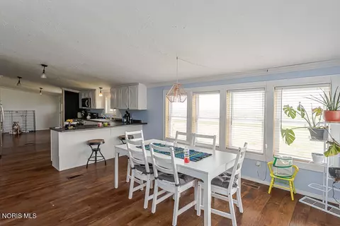 Dining - 3534 Road I, Leipsic, OH 45856 photo 2 of 4