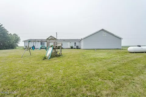 Exterior - 3534 Road I, Leipsic, OH 45856 photo 5 of 7