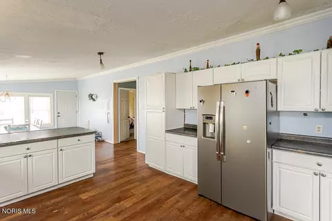 Kitchen - 3534 Road I, Leipsic, OH 45856 photo 3 of 8