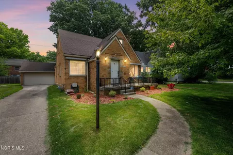 3208 Aldringham Rd, Toledo, OH 43606