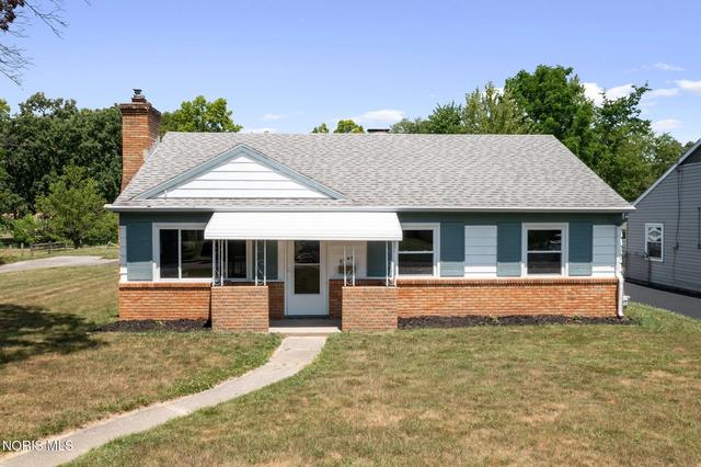3460 Forest Grove Dr, Toledo, OH 43623