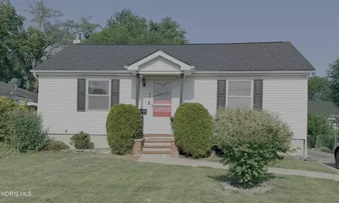 941 N Summit St, Bowling Green, OH 43402